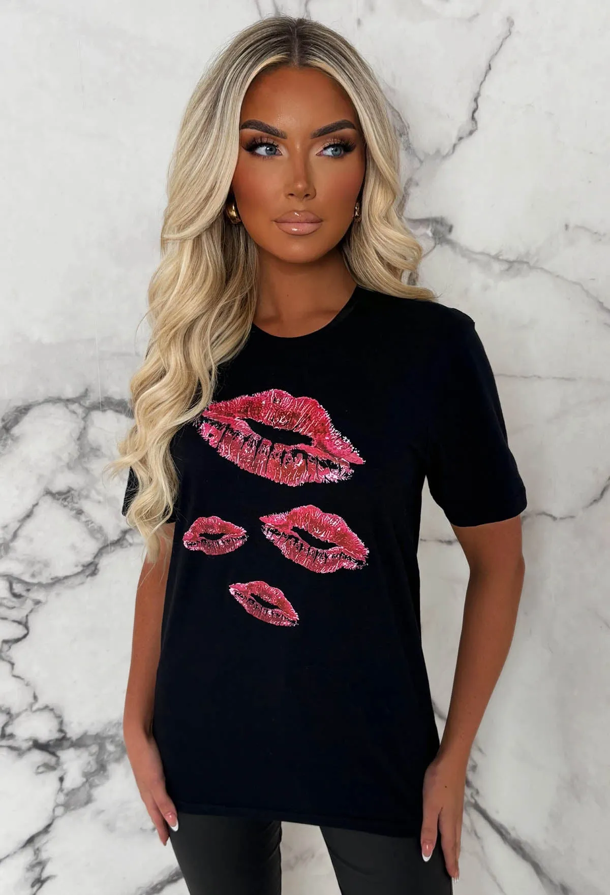 Libby Black Fuschia Lips Print Graphic T-Shirt