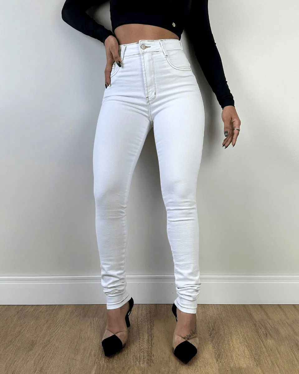 Weiße Skinny-Jeans mit Slim-Fit und Po-Lifting-Effekt