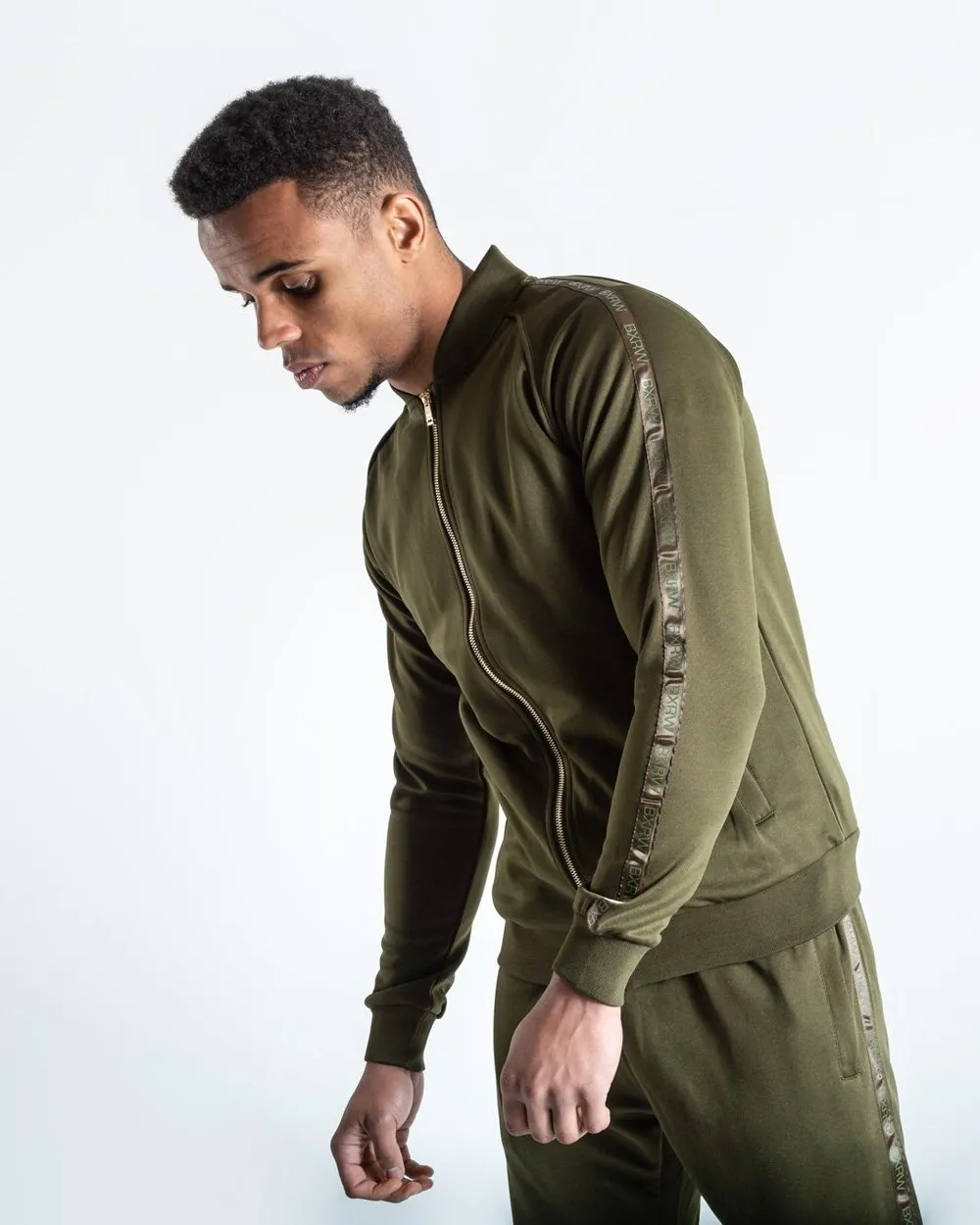 WHITAKER JACKET - OLIVE